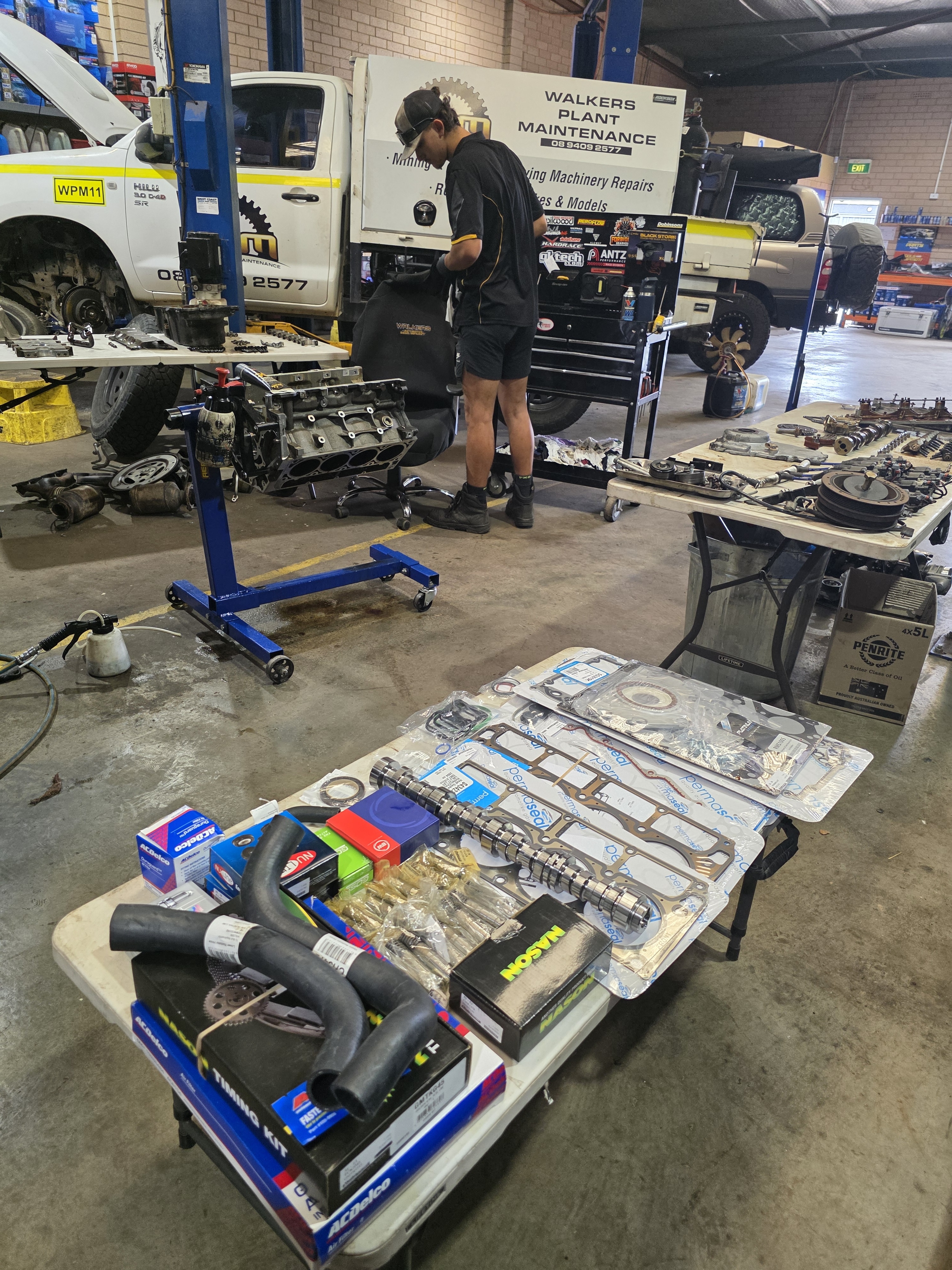 Walker's Automotive servicing support in Perth